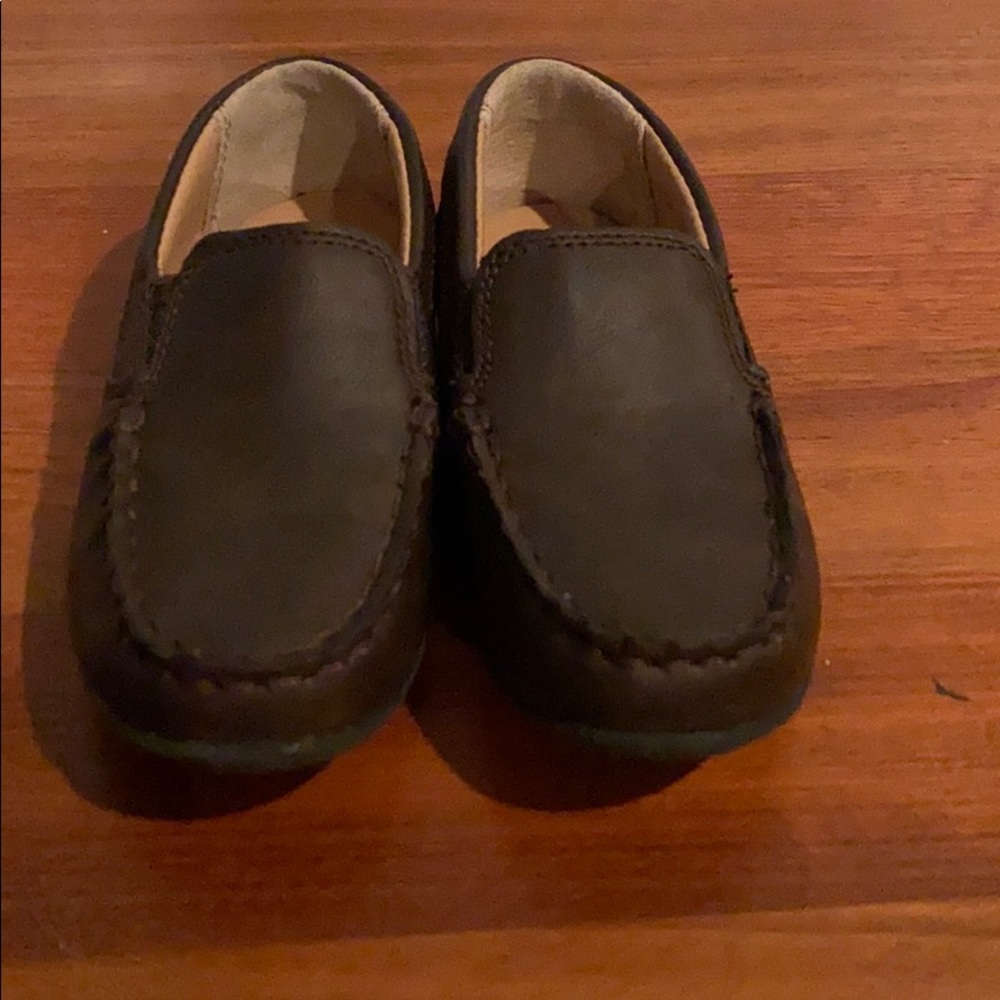 Nordstrom little boys slip on loafers size 9M